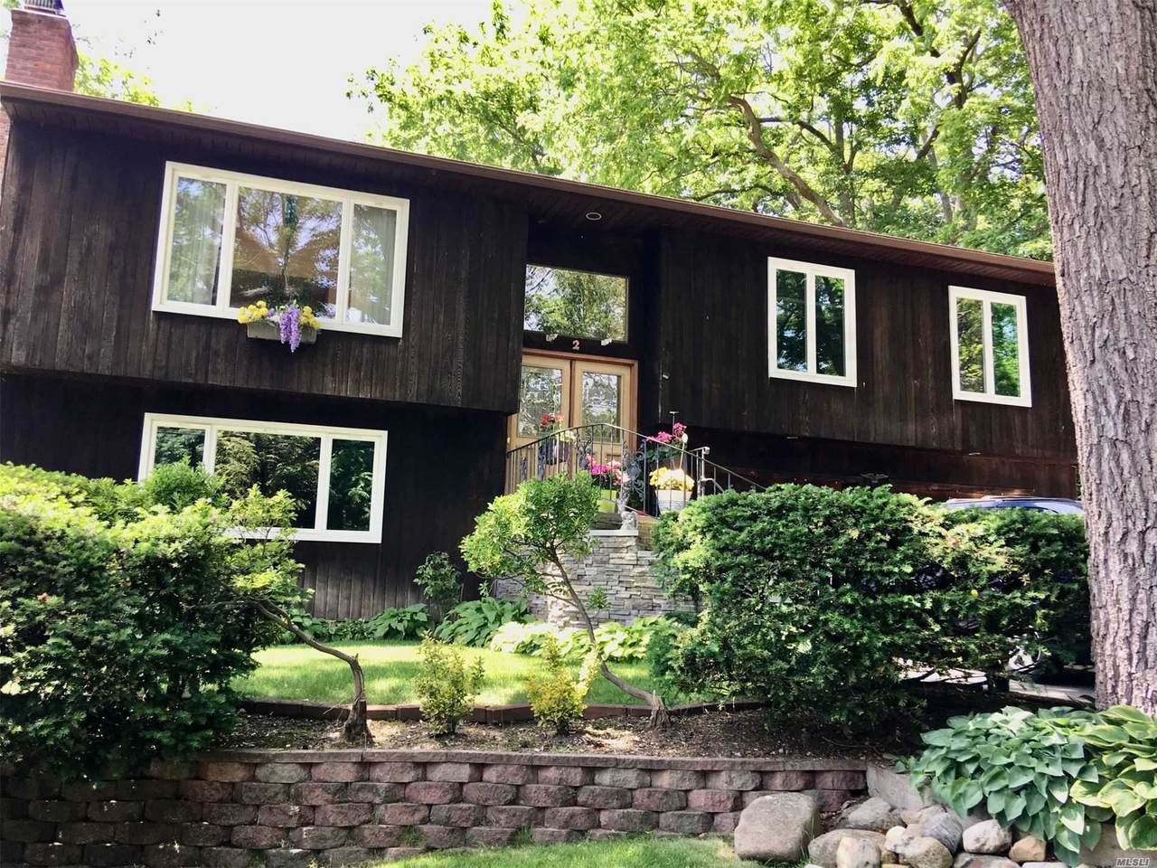 2 Lakeside Drive - Photo 1