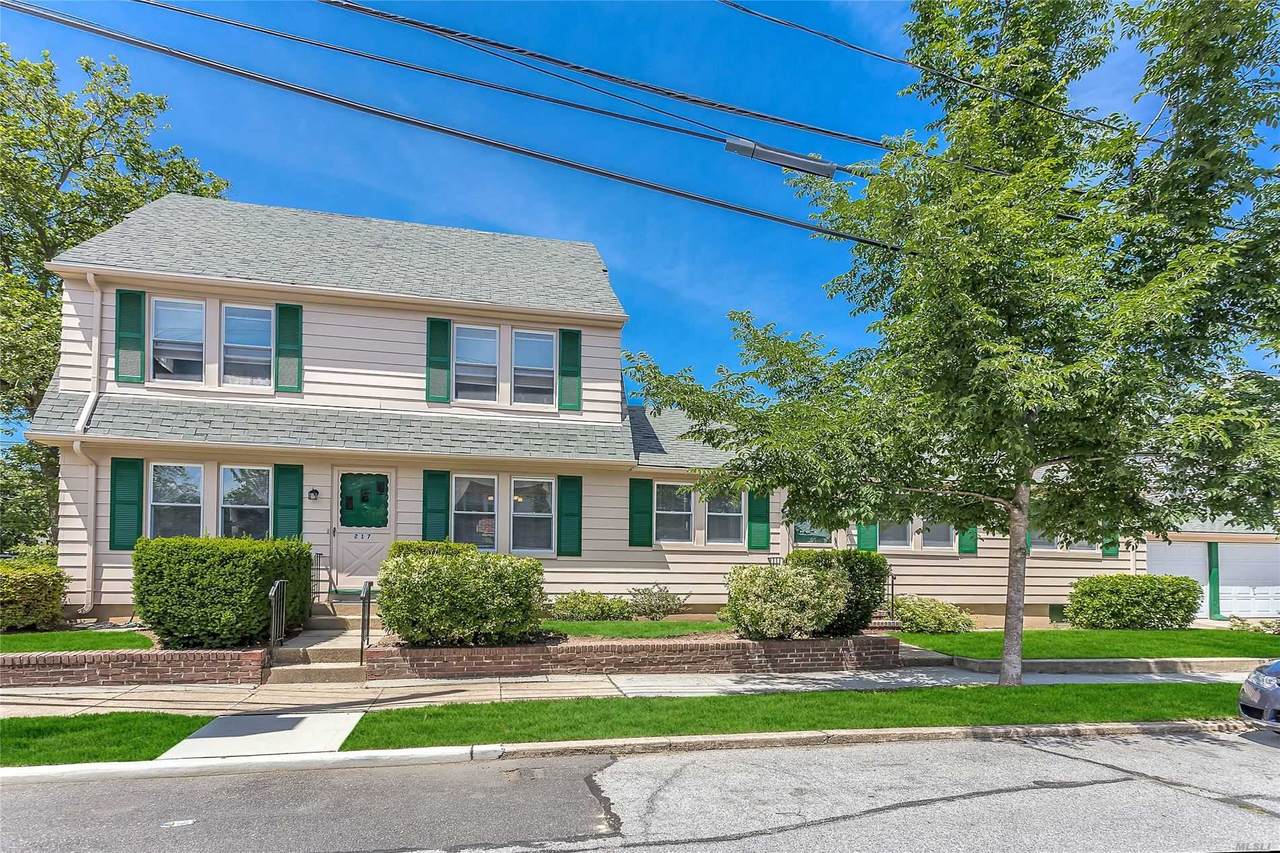 217 Park Avenue - Photo 1