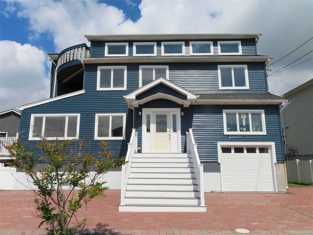 110 Shore Drive - Photo 1