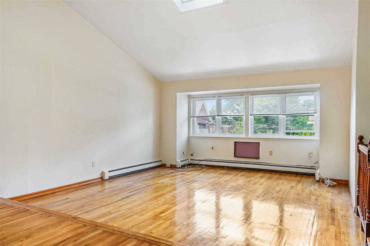 41-43 Little Neck Parkway - Photo 1