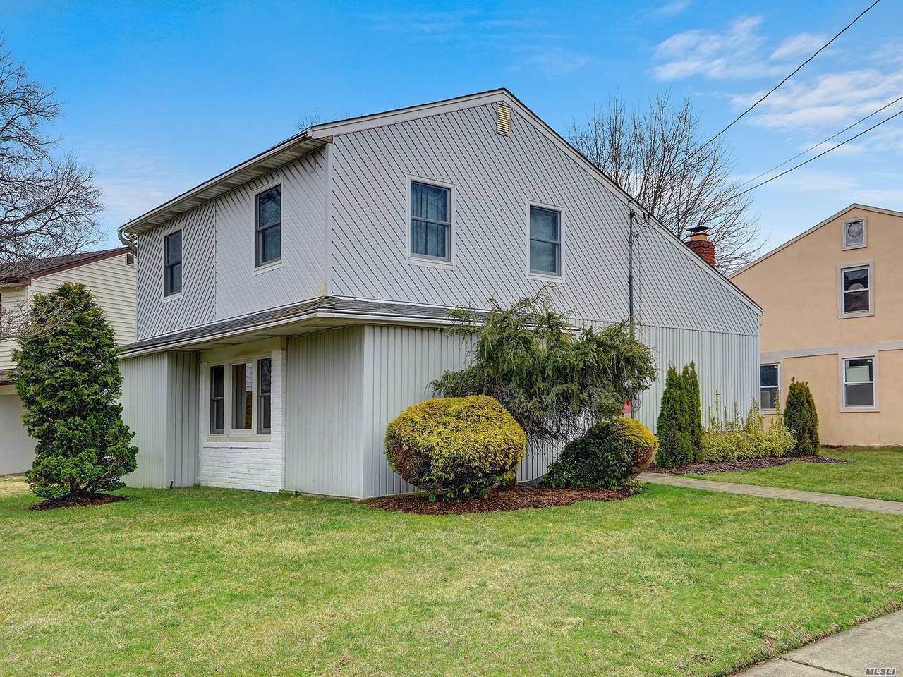 12 Whitehall Lane - Photo 1
