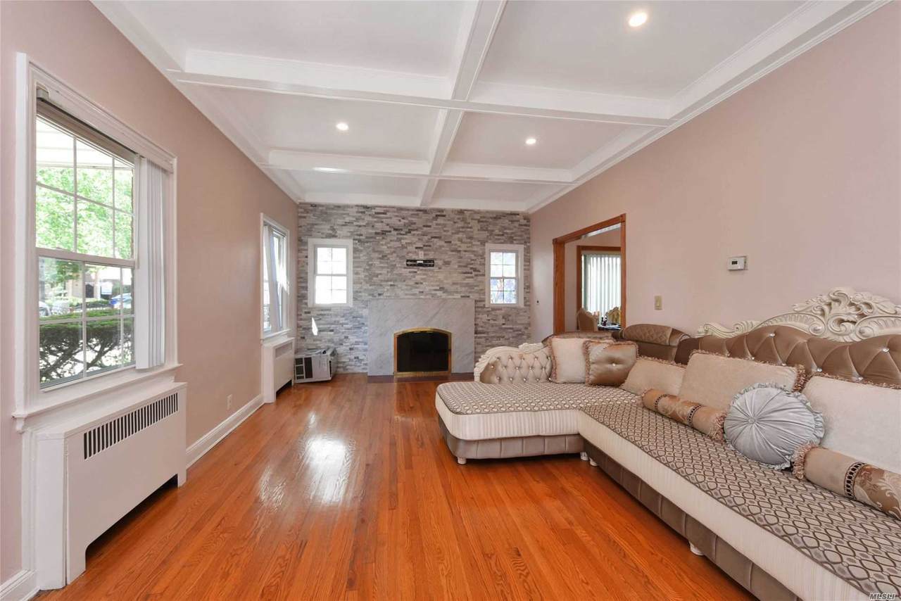 108-30 67 The Ave - Photo 1