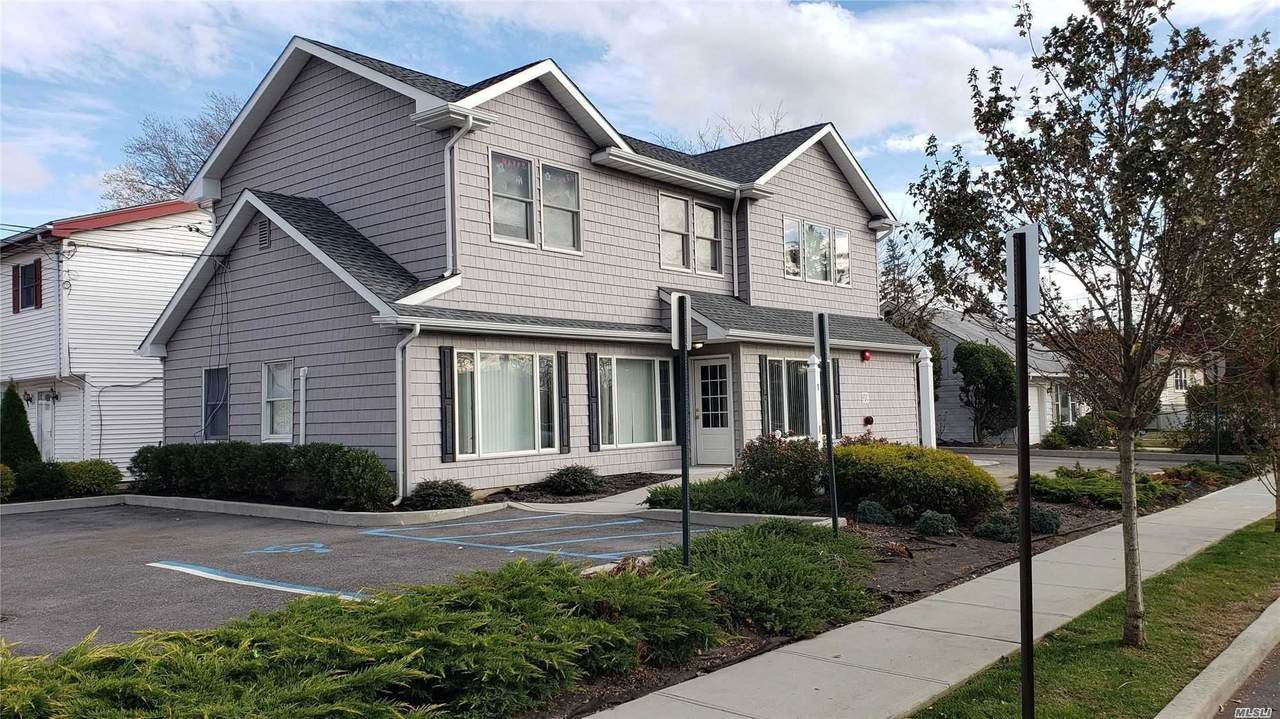 529 Oyster Bay Road - Photo 1