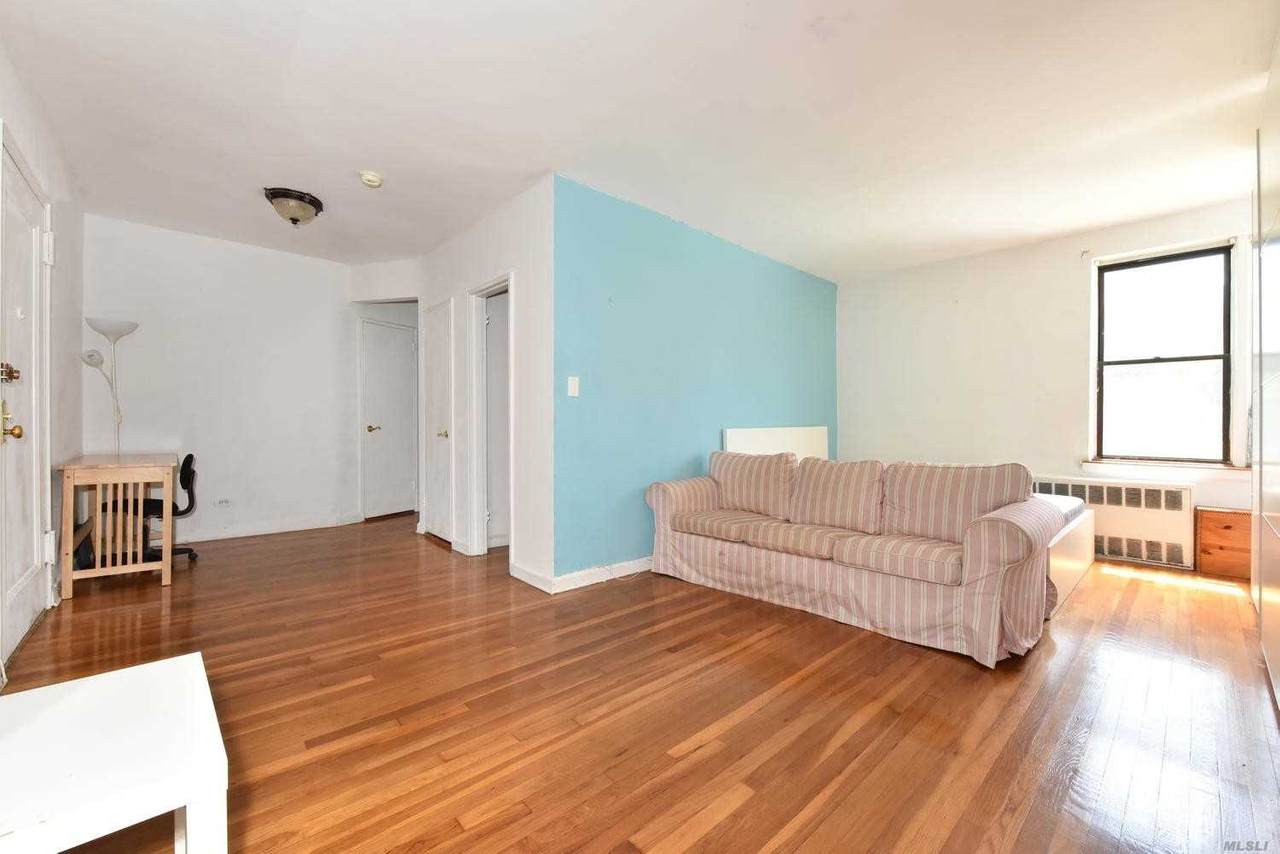 140-10 84 Drive - Photo 1