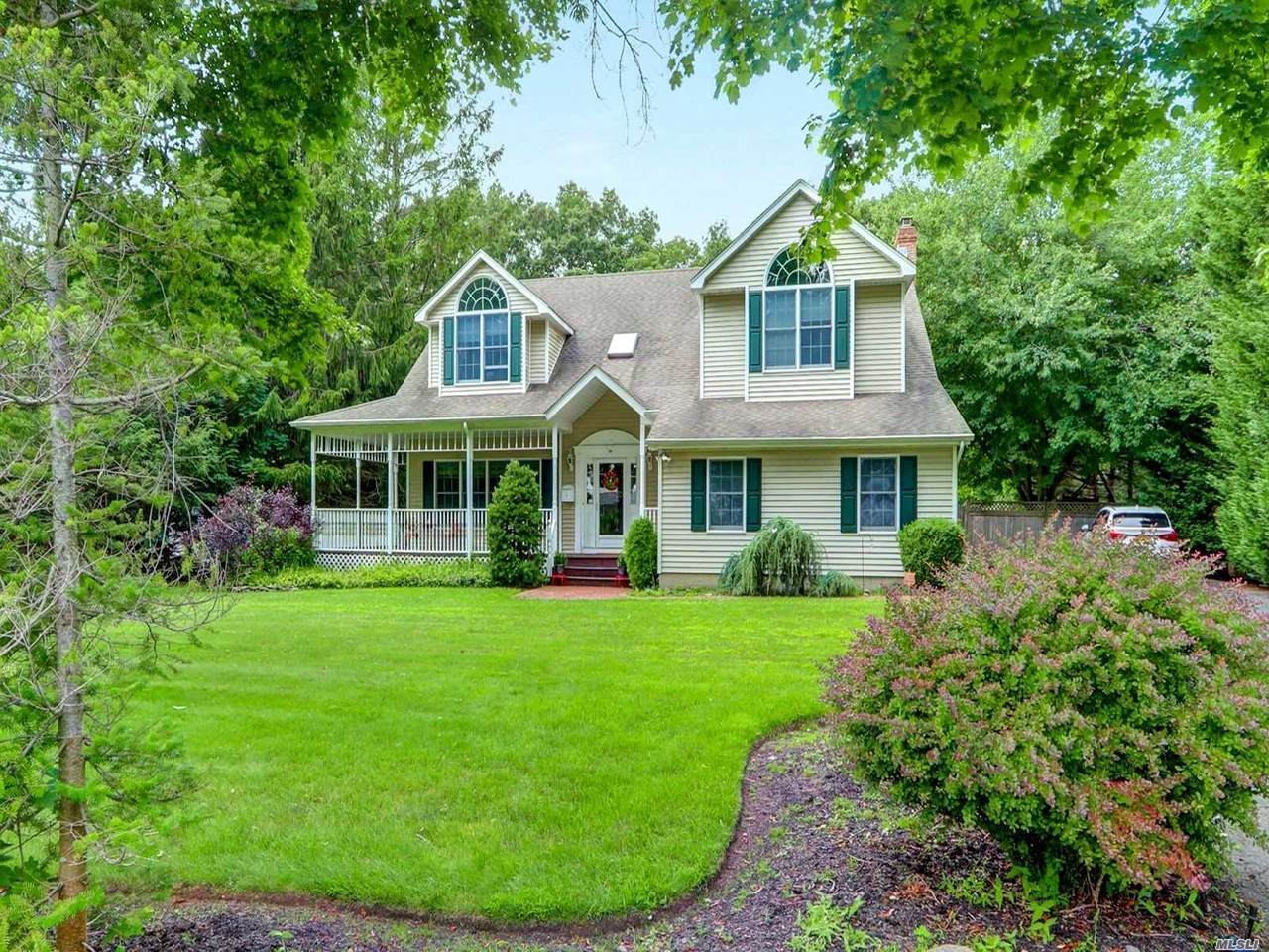36 Hobson Avenue - Photo 1