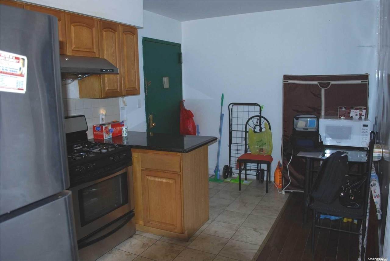 42-11 Parsons Boulevard - Photo 1