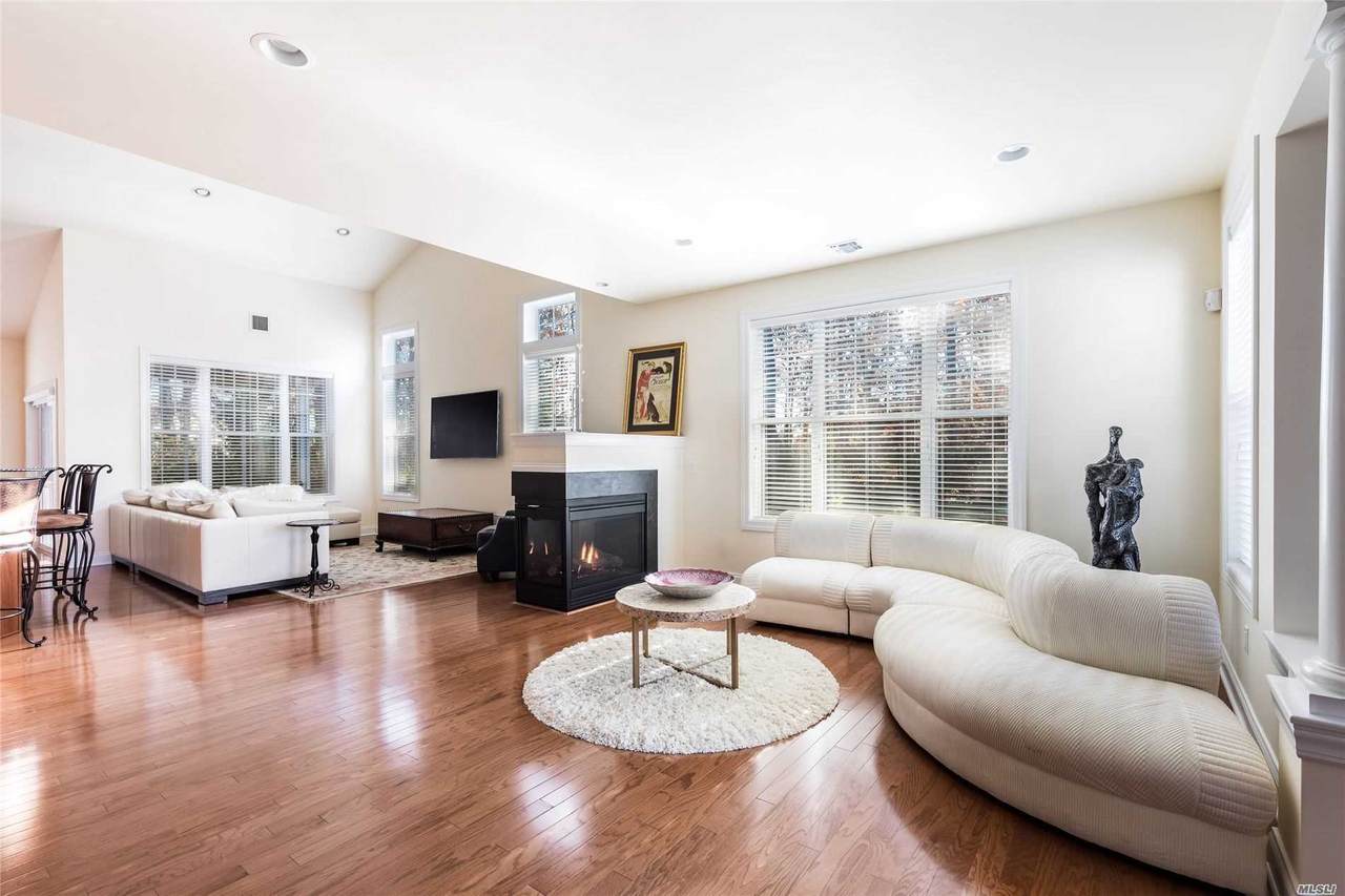28 Concerto Court - Photo 1