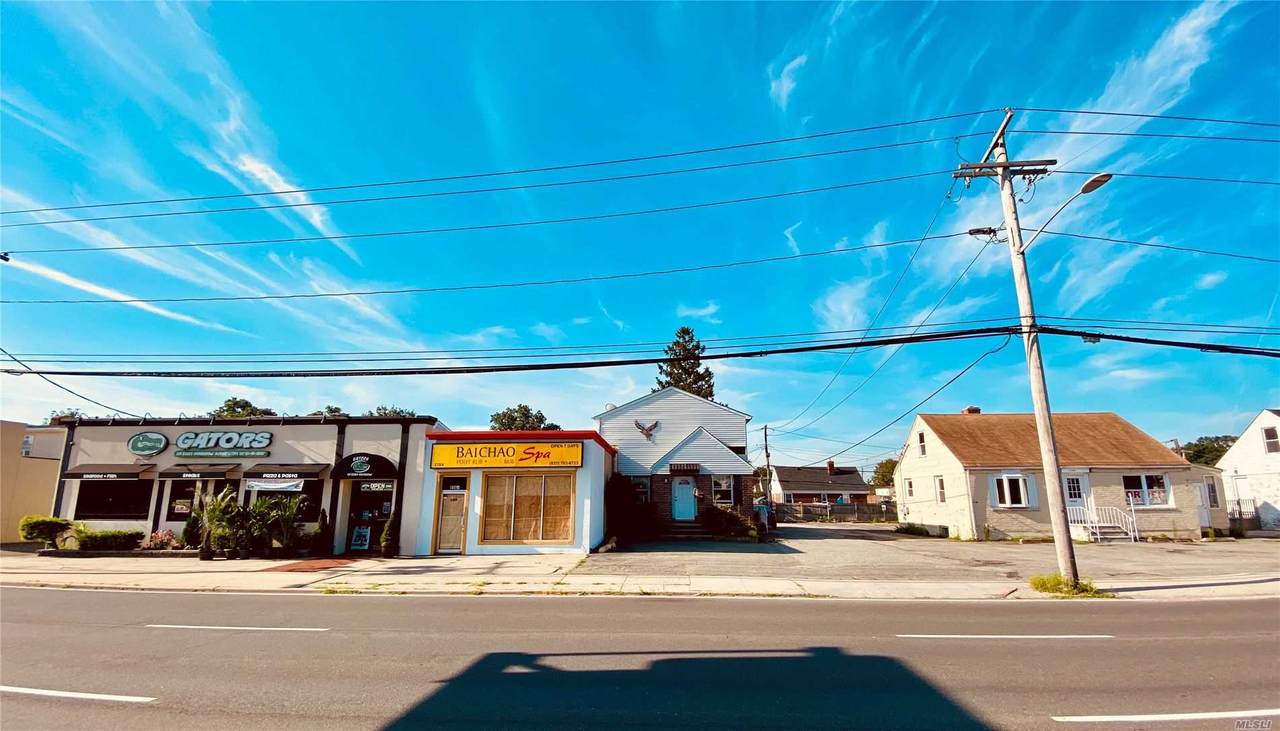 2356 Hempstead Turnpike - Photo 1
