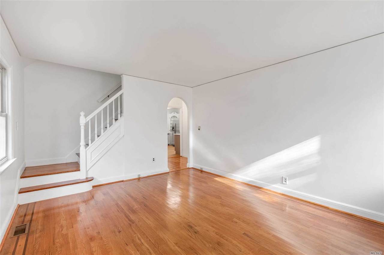 27 Grattan Street - Photo 1