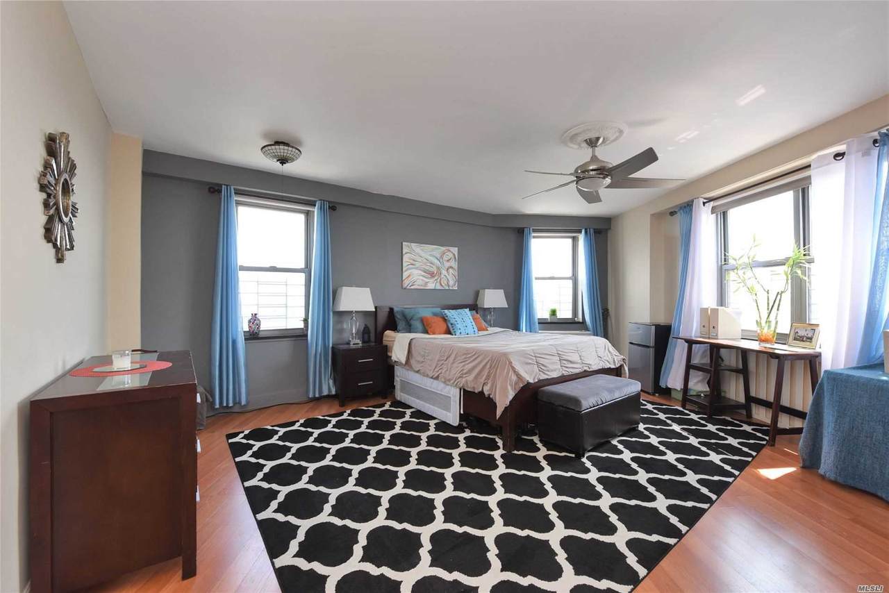 125-10 Queens Boulevard - Photo 1