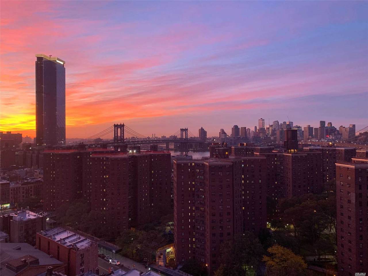 185 Park Row - Photo 1