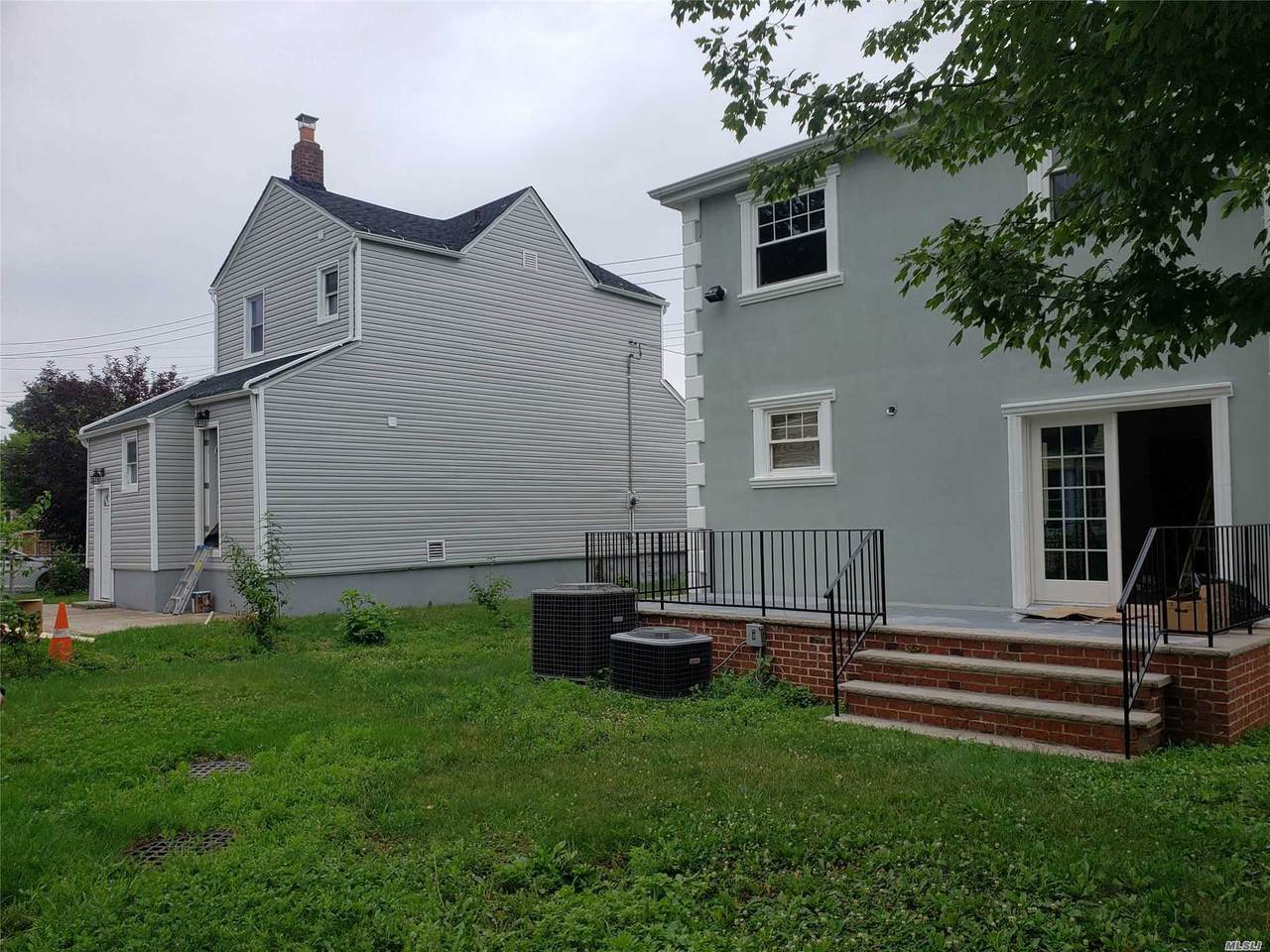 187-19 Williamson Avenue - Photo 1