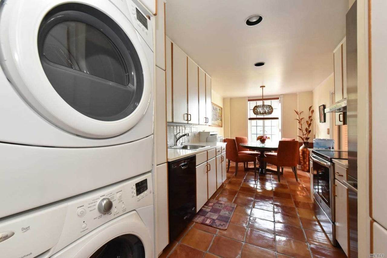 160 Middle Neck Road - Photo 1