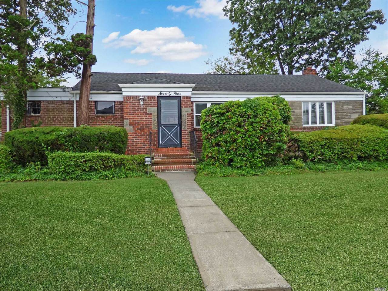 79 Caroline Avenue - Photo 1