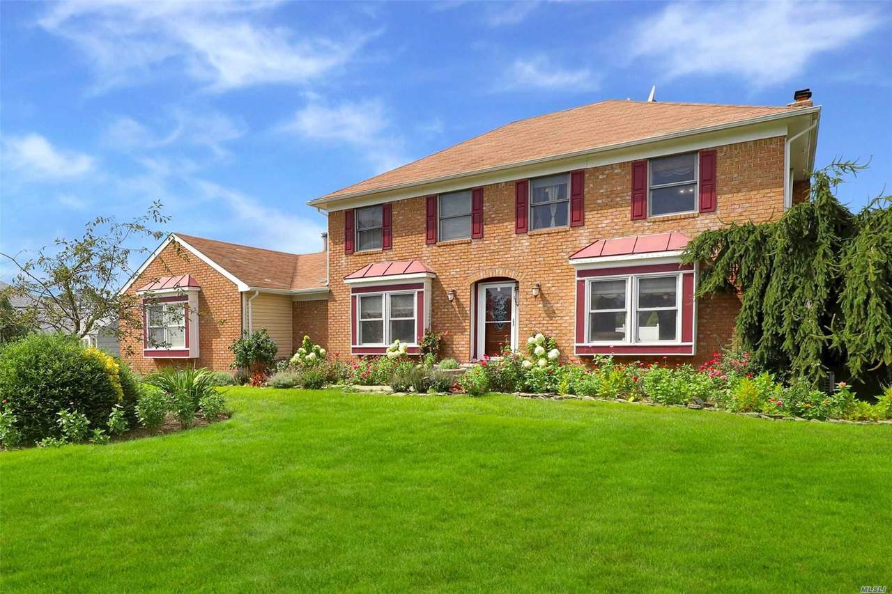 10-12 Dunlop Court - Photo 1