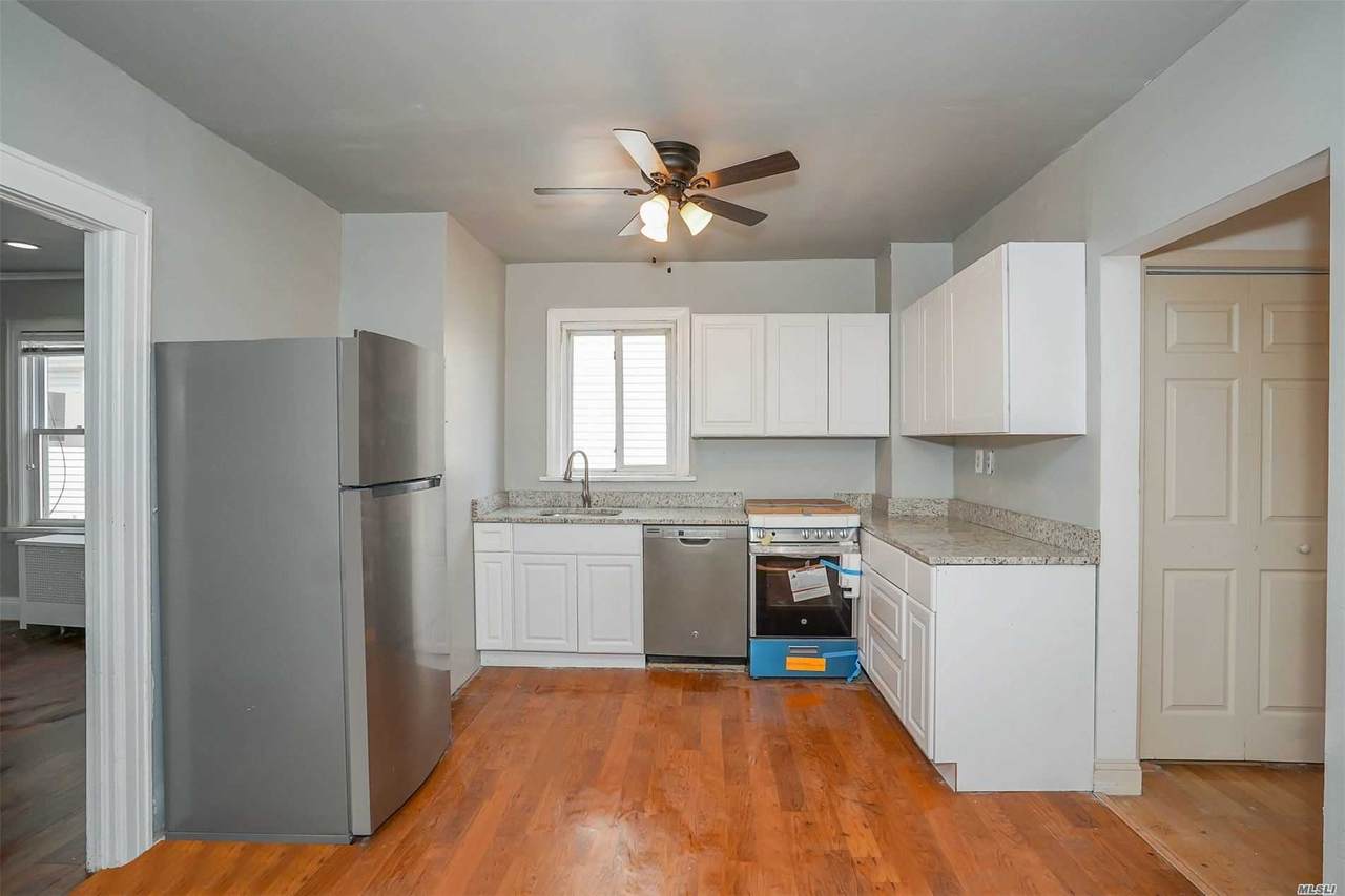 43 Lewis Avenue - Photo 1