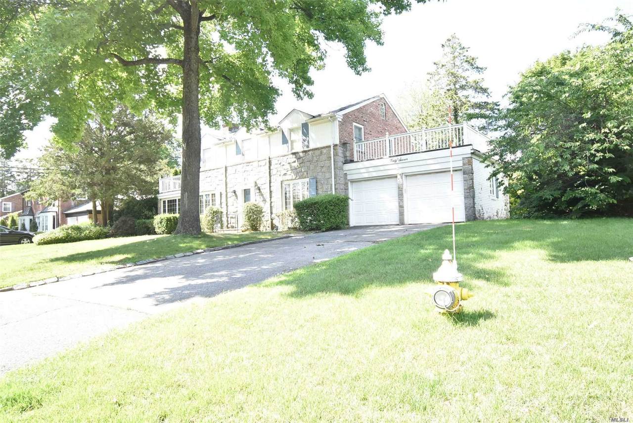 47 Blackburn Lane - Photo 1