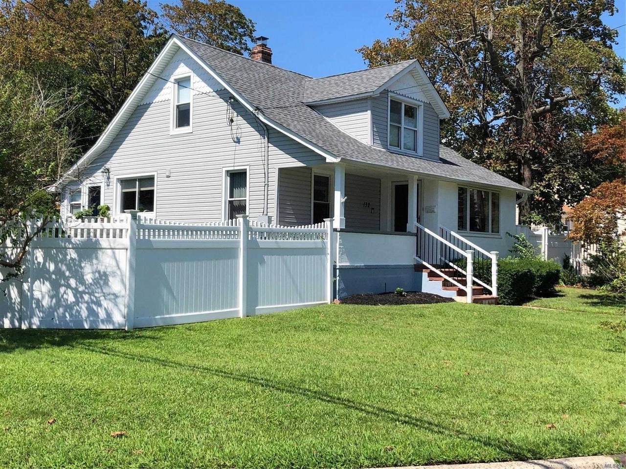 132 Ferndale Boulevard - Photo 1