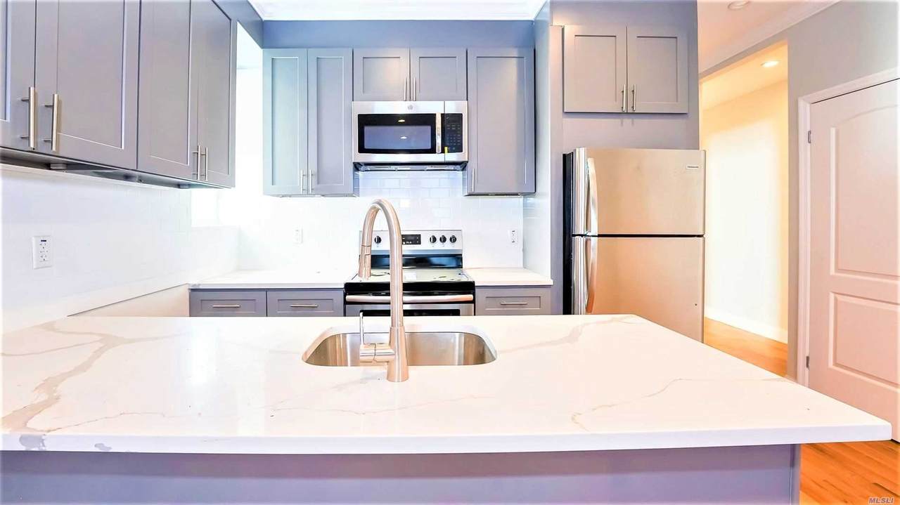 3554 Webster Ave - Photo 1