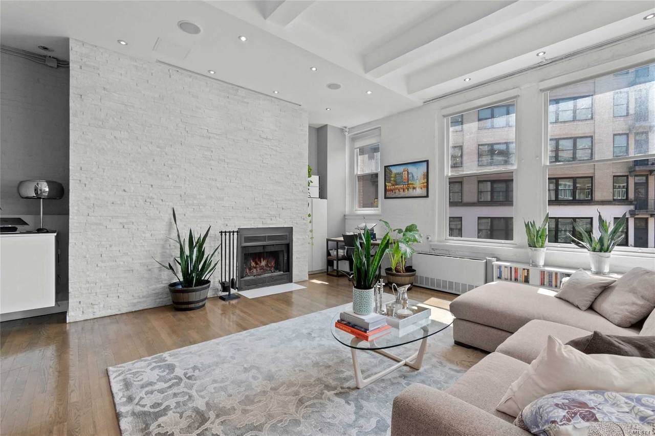 321 13th Street - Photo 1