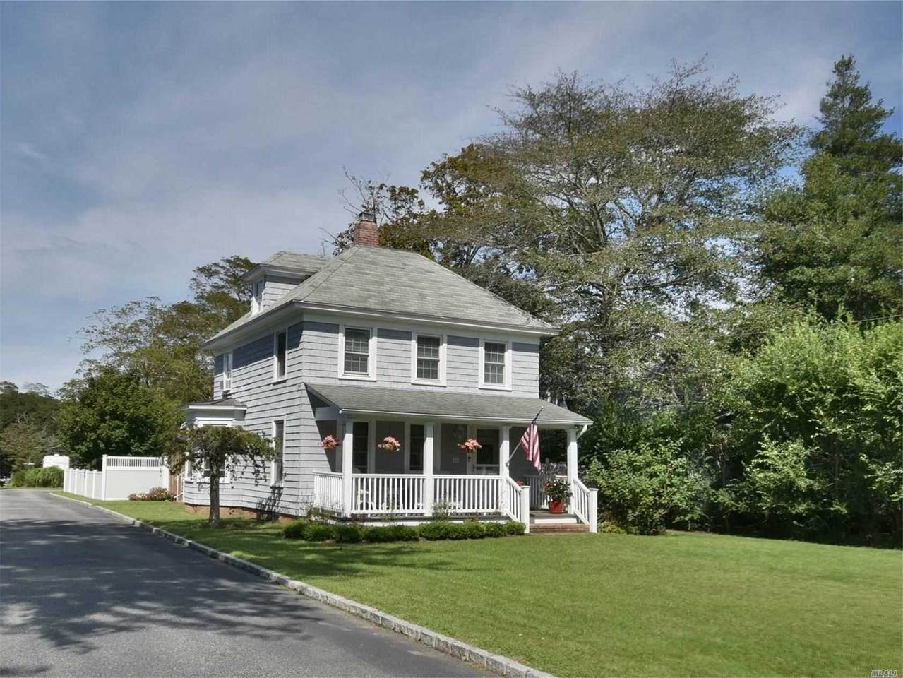18 Union Avenue - Photo 1