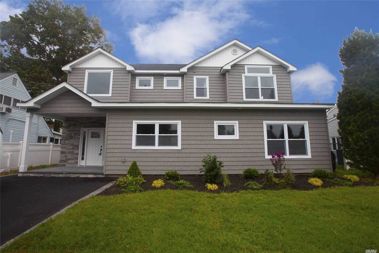 17 Hedge Lane - Photo 1