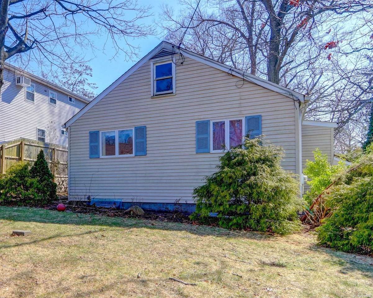64 20th Street - Photo 1