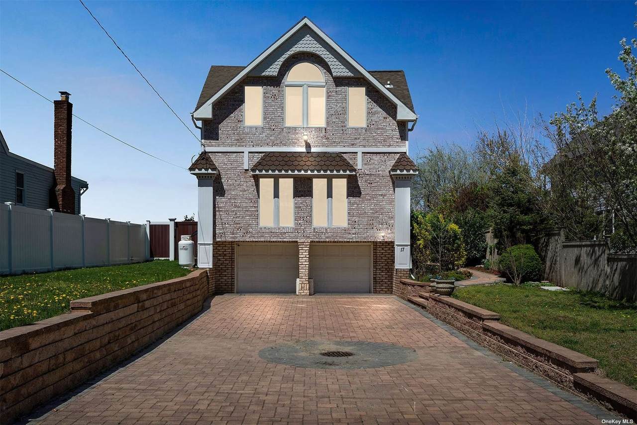 17 Seacliff Avenue - Photo 1