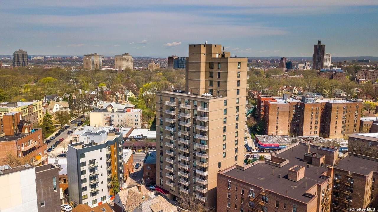 116-24 Grosvenor Lane - Photo 1