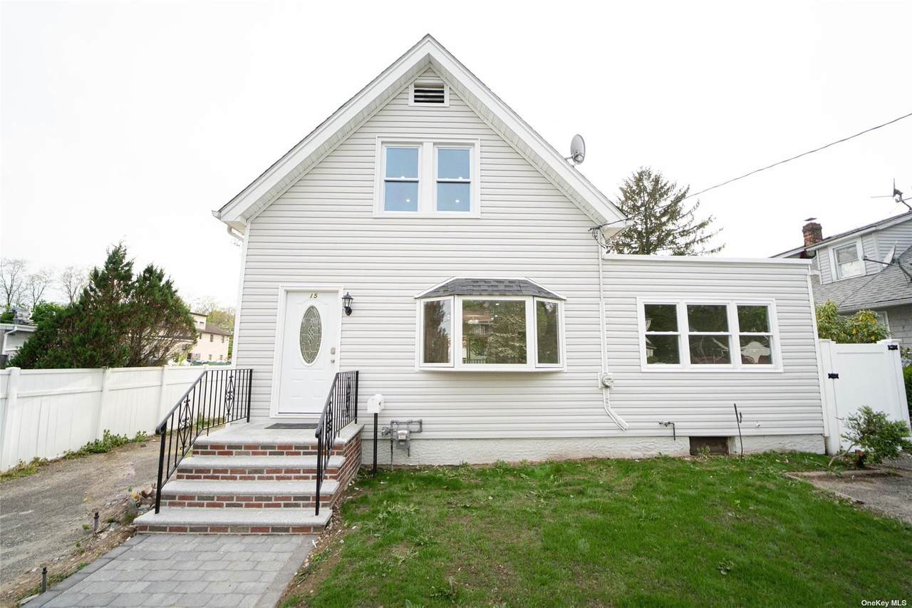 15 5th Street - Photo 1