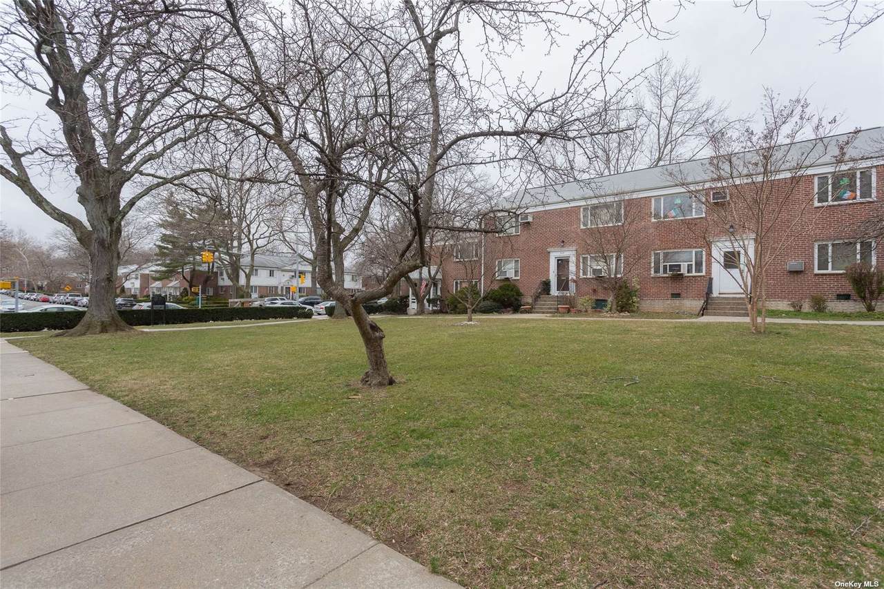 16-81 212th Street - Photo 1