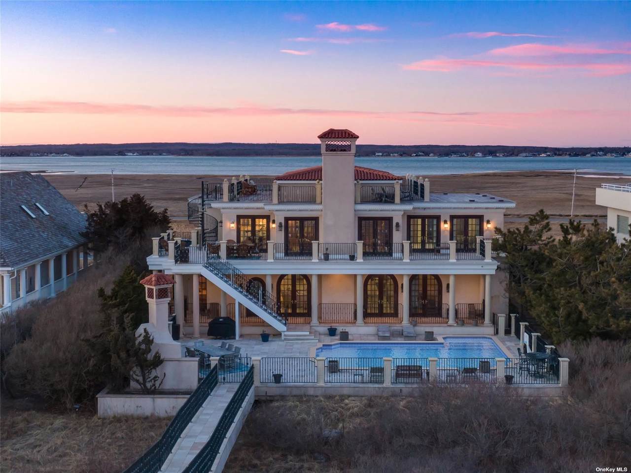 45 Dune Road - Photo 1