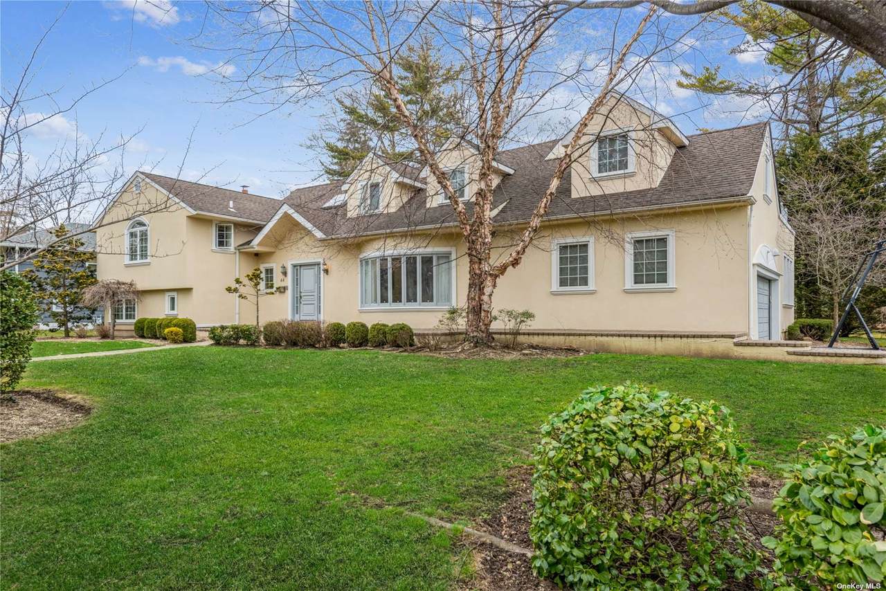 44 Wood Lane - Photo 1