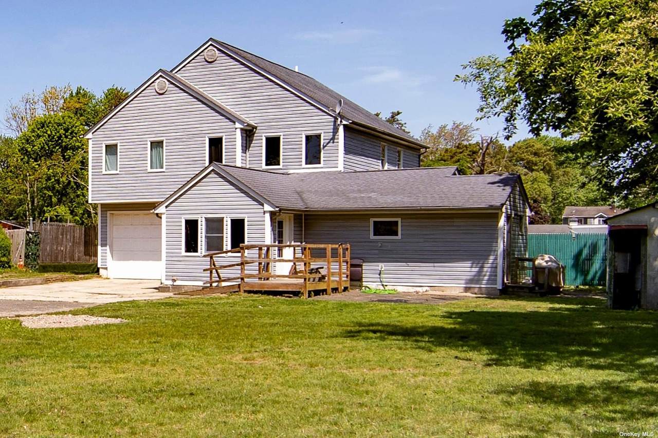 147 Babylon Street - Photo 1