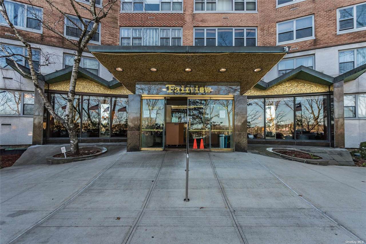 61-20 Grand Central Parkway - Photo 1