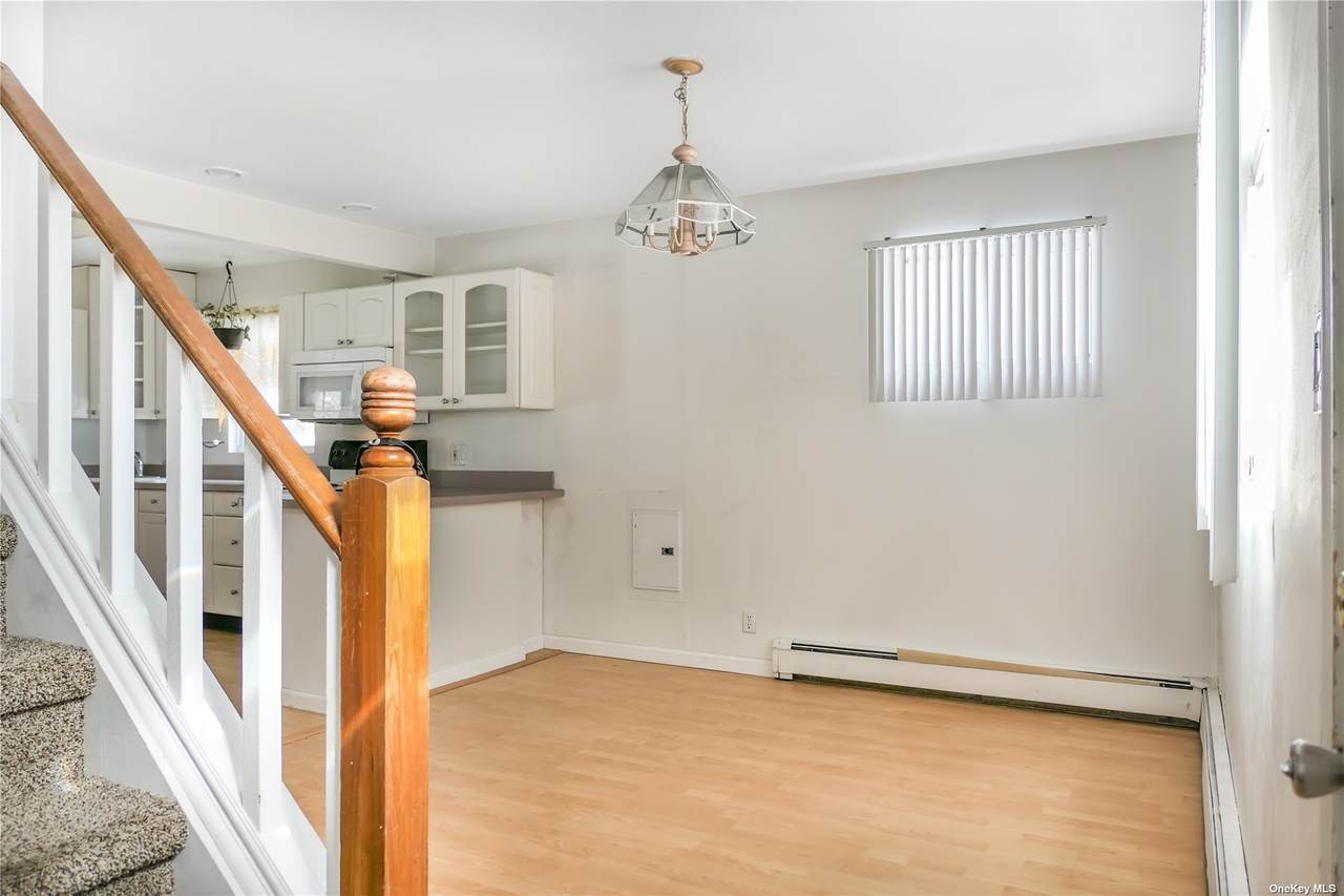29 Fry Boulevard - Photo 1