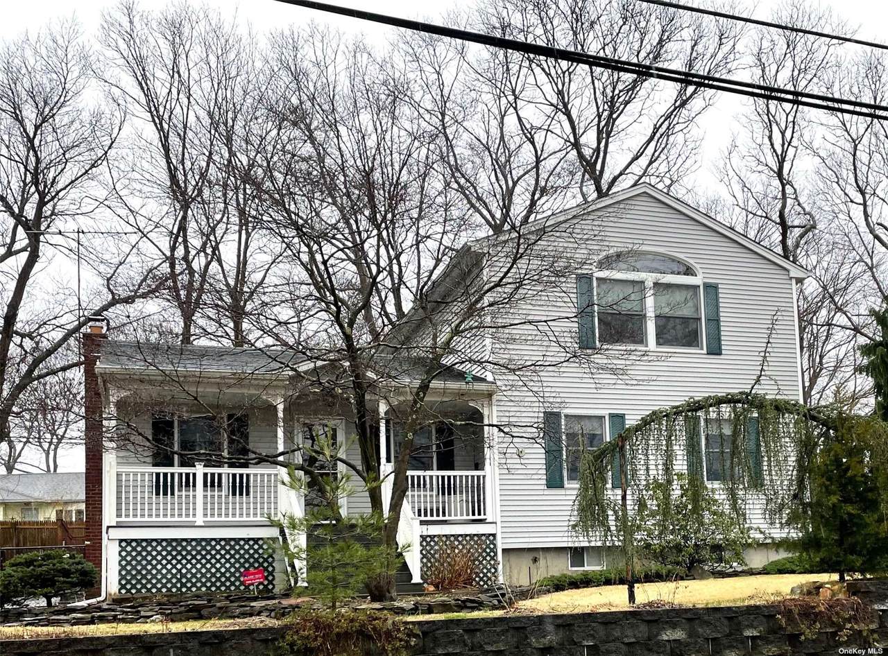 308 Collington Drive - Photo 1