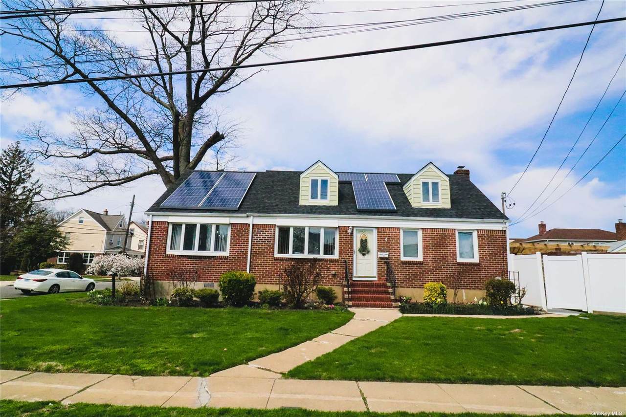 100 Newbold Avenue - Photo 1