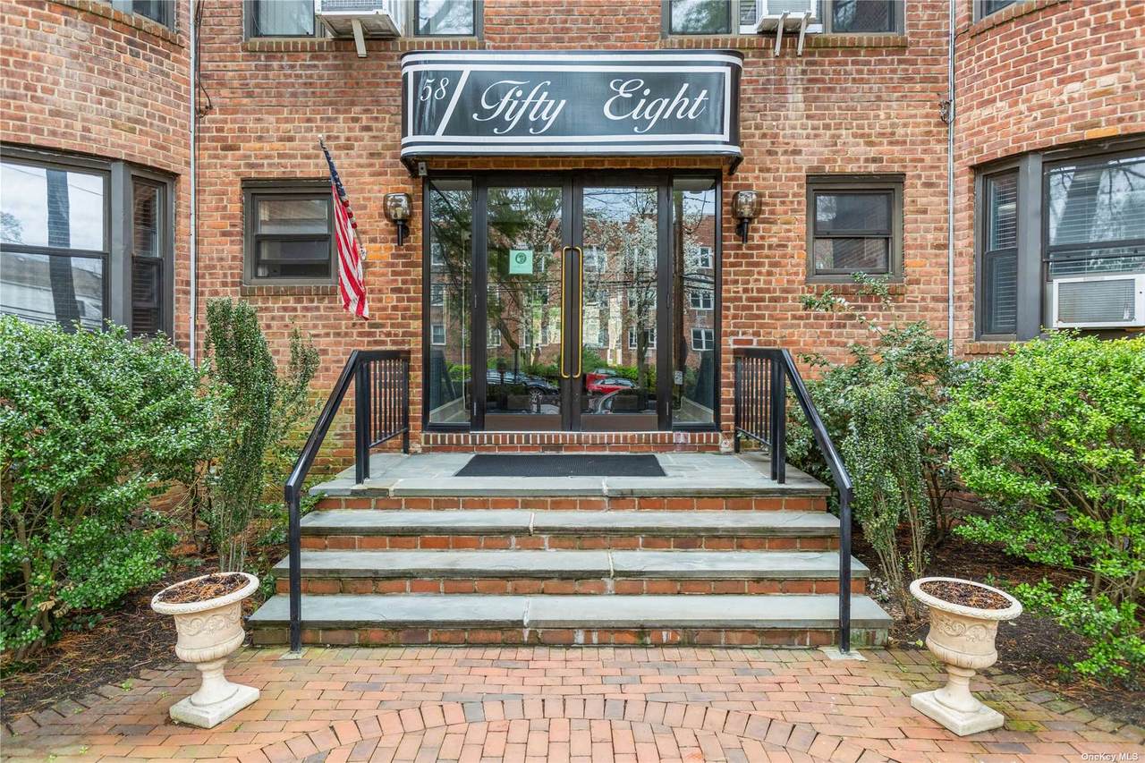 58 Grace Avenue - Photo 1