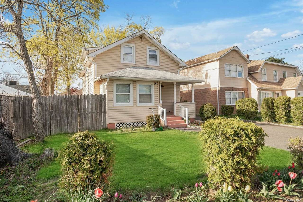465 Moriches Road - Photo 1