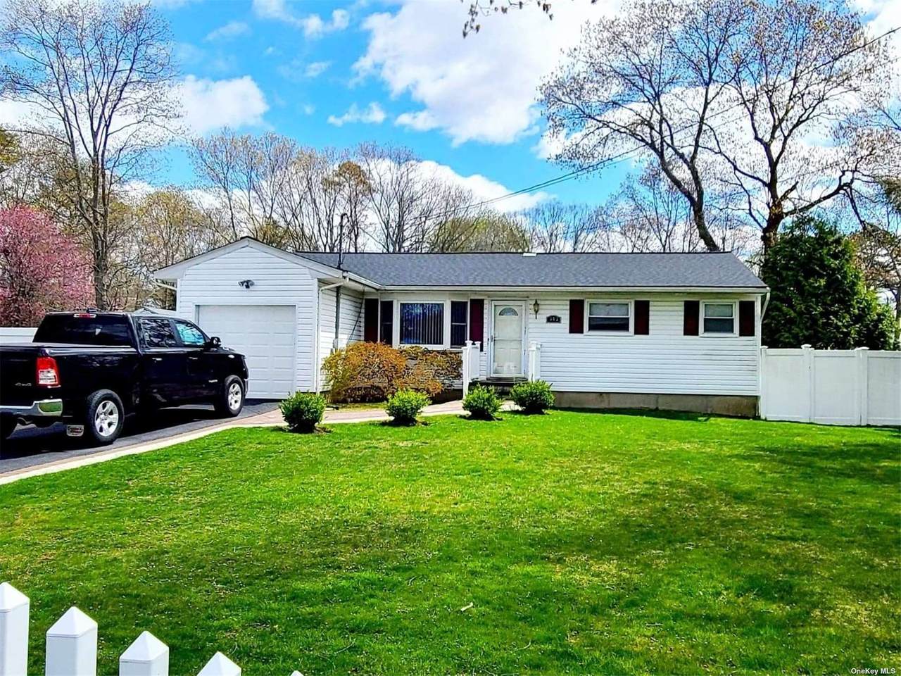 303 Mount Vernon Avenue - Photo 1