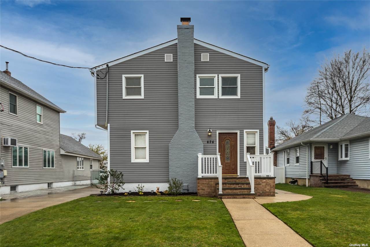 424 Linden Street - Photo 1