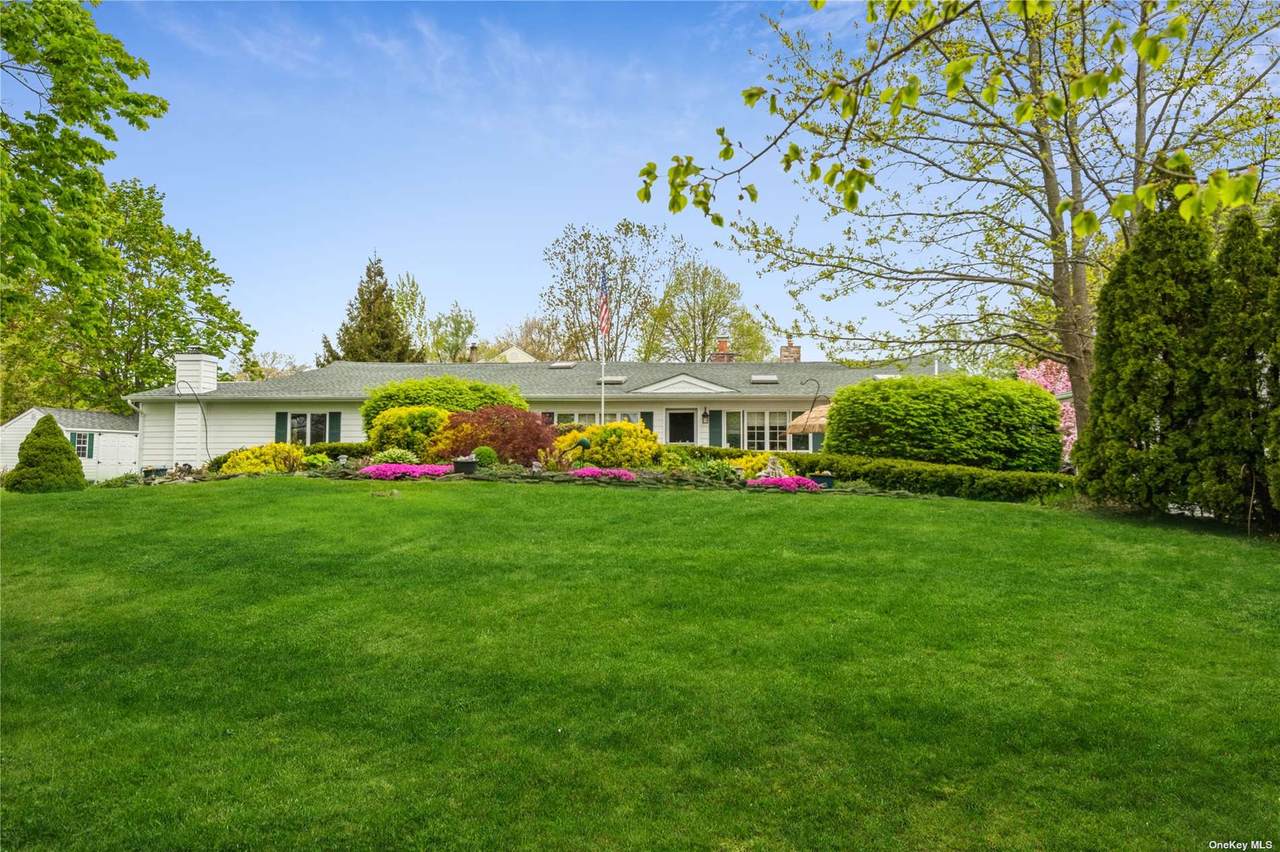 117 Middlesex Avenue - Photo 1