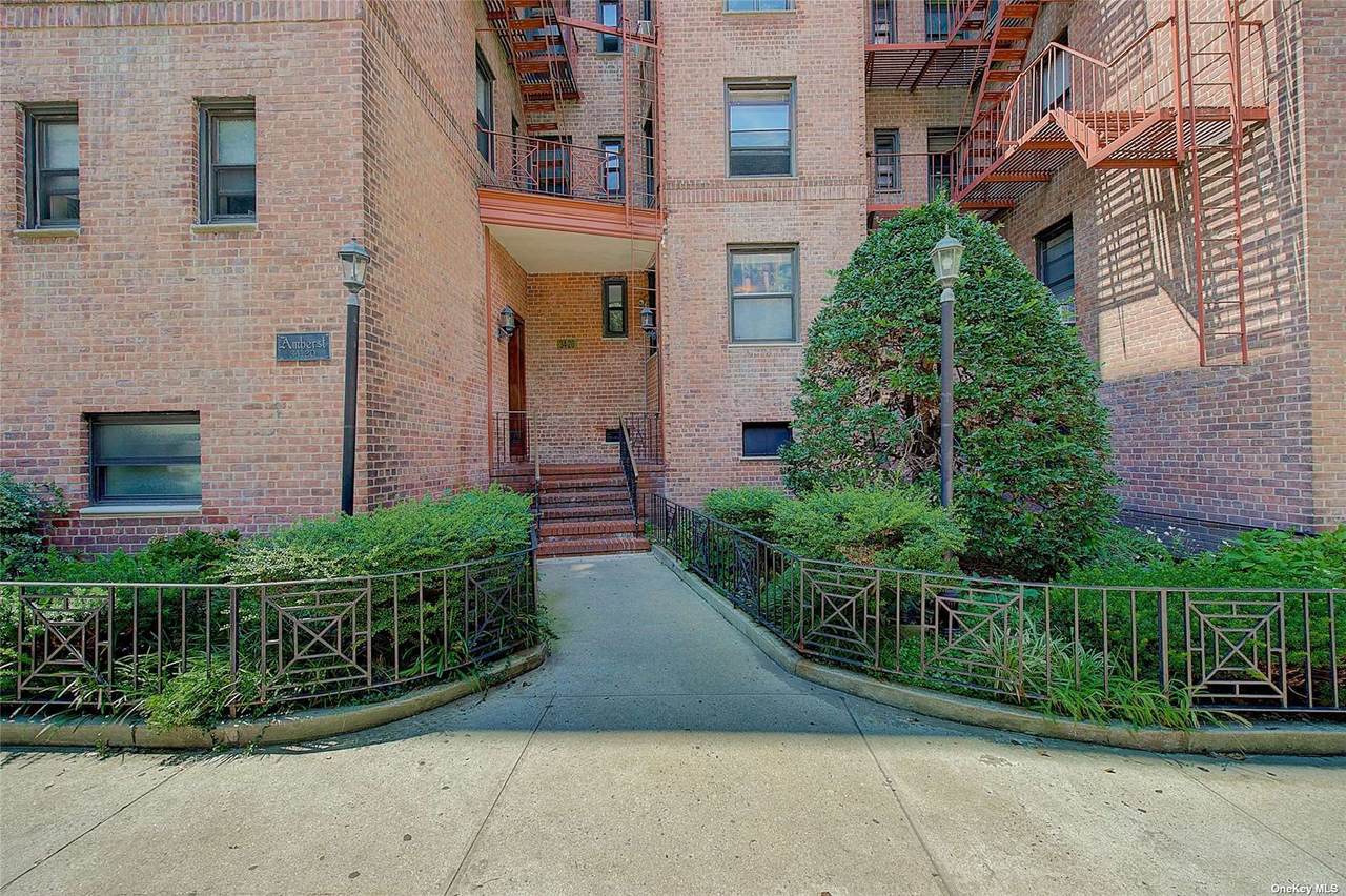 34-30 78 Street - Photo 1