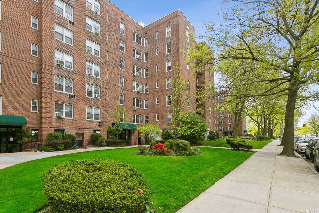 26-25 Union Street - Photo 1