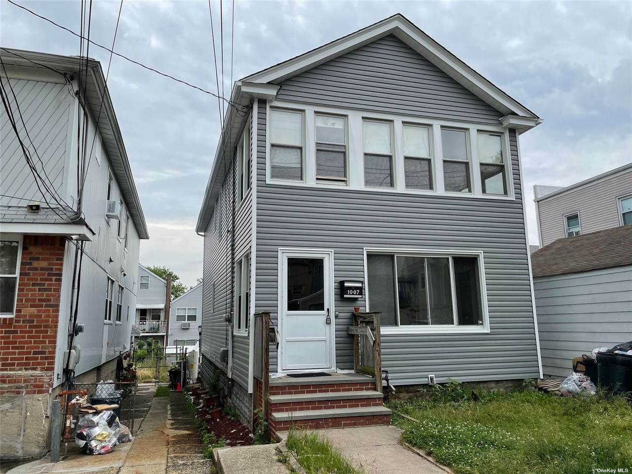 10-07 124th Street - Photo 1