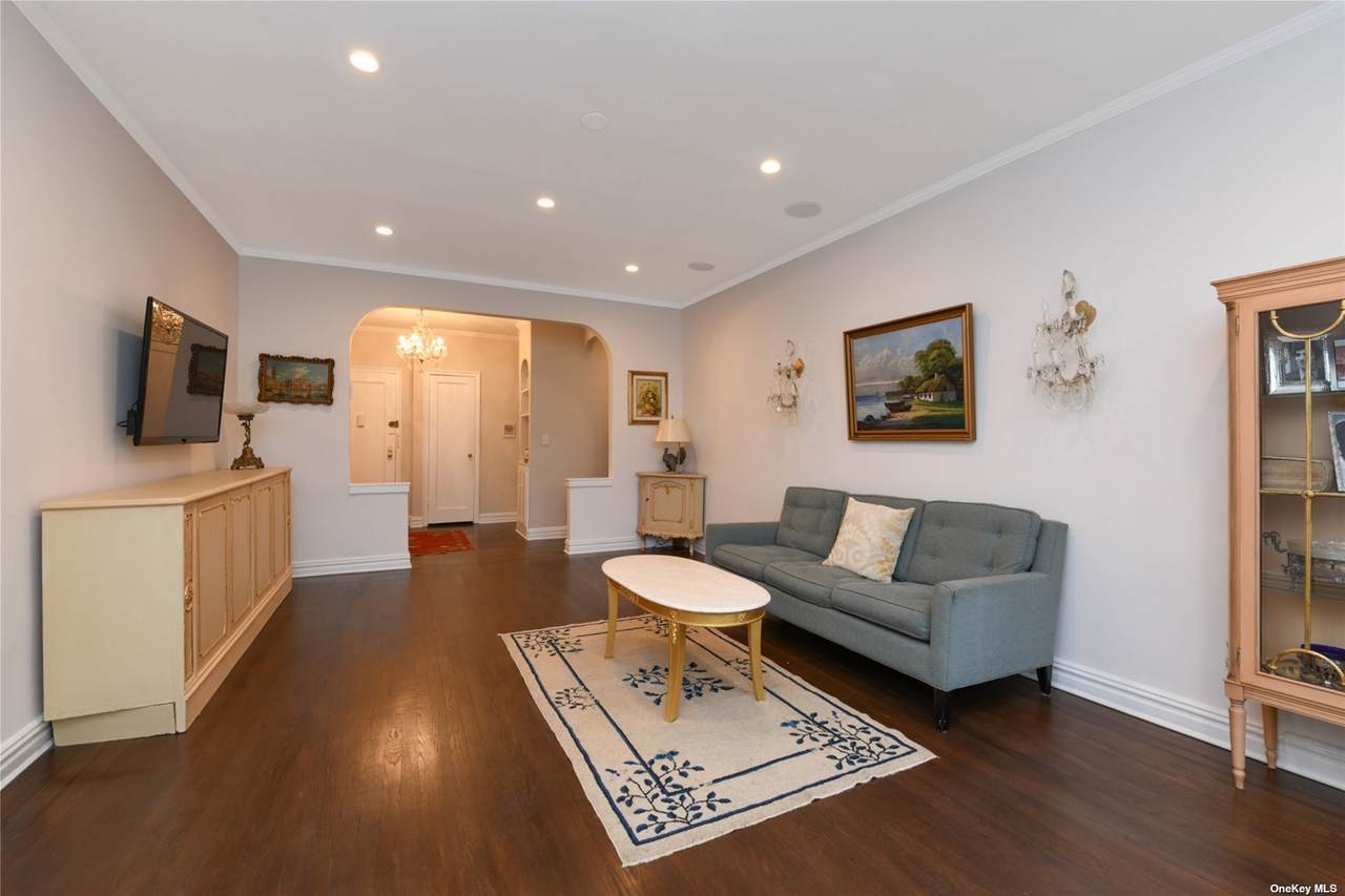 21 Barstow Rd - Photo 1
