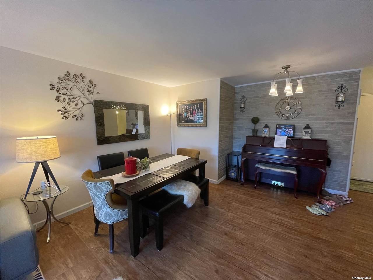209-39 23 Avenue - Photo 1
