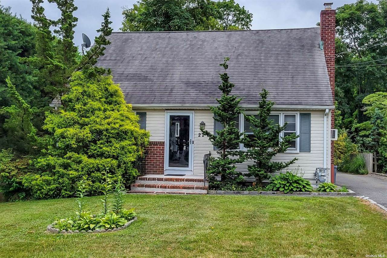 22 Lawrence Hill Road - Photo 1