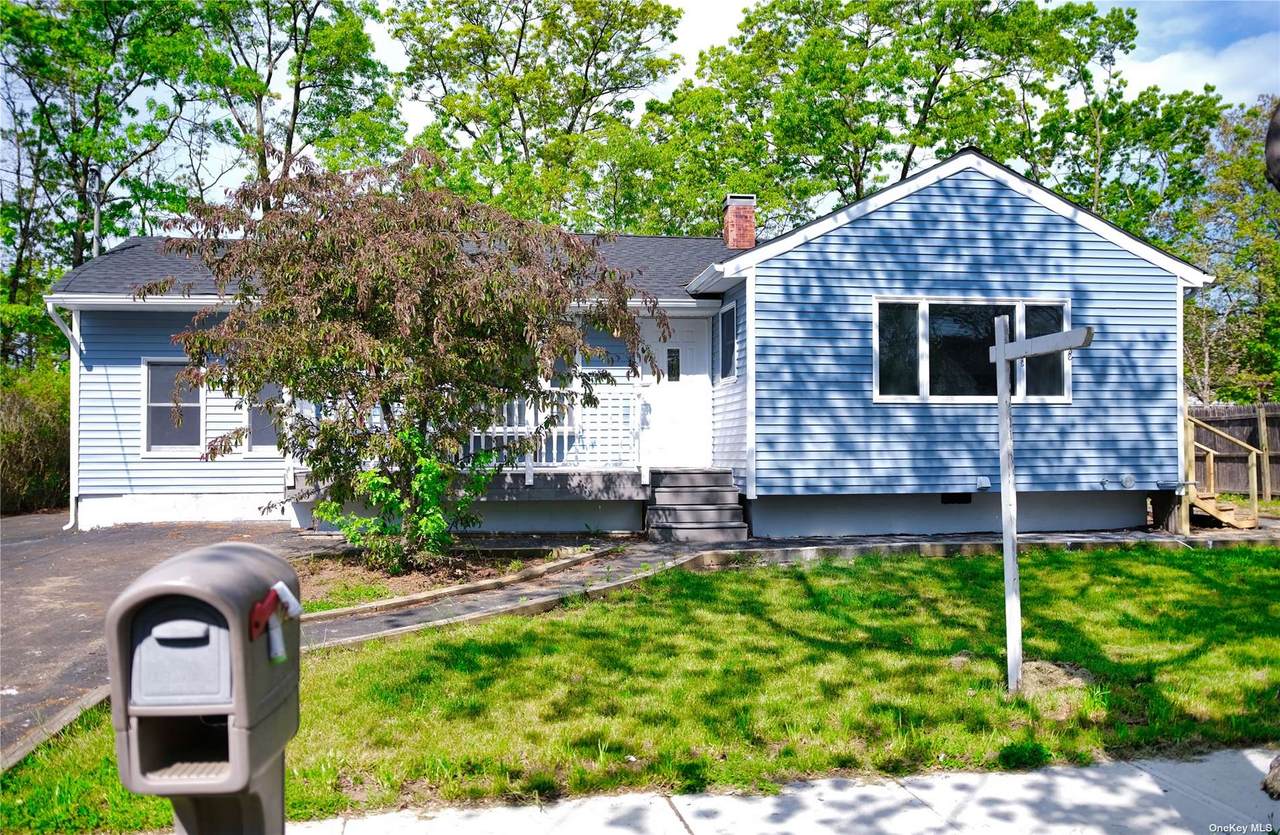 12 Norwalk Lane - Photo 1